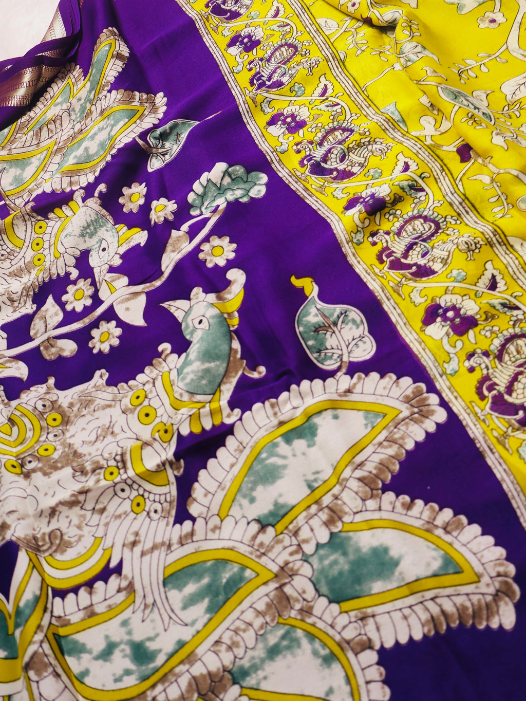 Traditional Peacock Motif Soft Georgette Saree with Zari Border